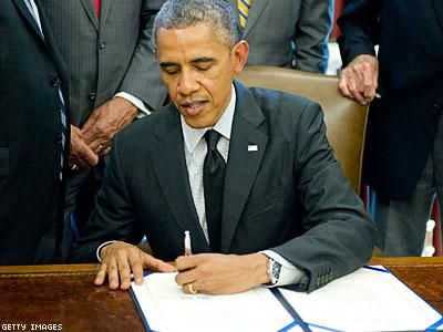 Obama Declares June Pride Month, Urges Amercans to Eliminate Prejudice Everywhere
