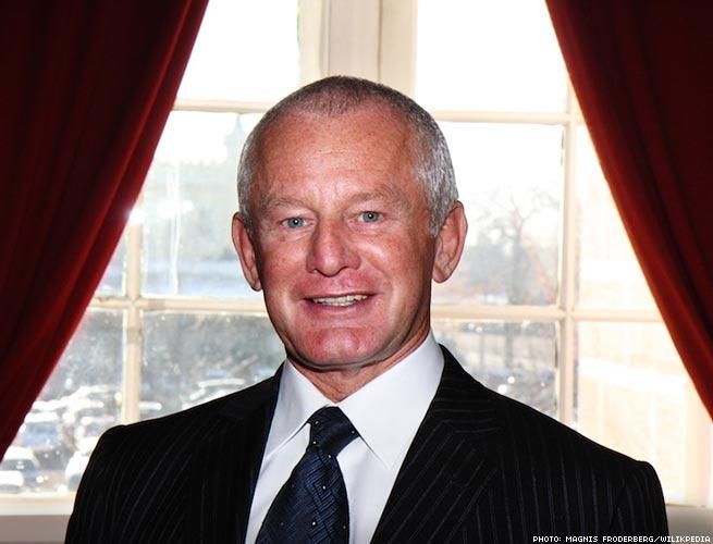 <strong>Allan Bell</strong>