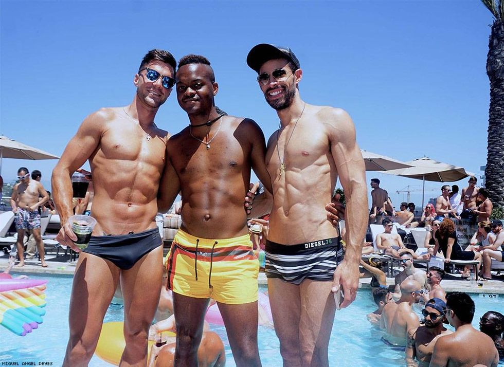 002-flaunt-pride-pool-miguel-angel-reyes-2018
