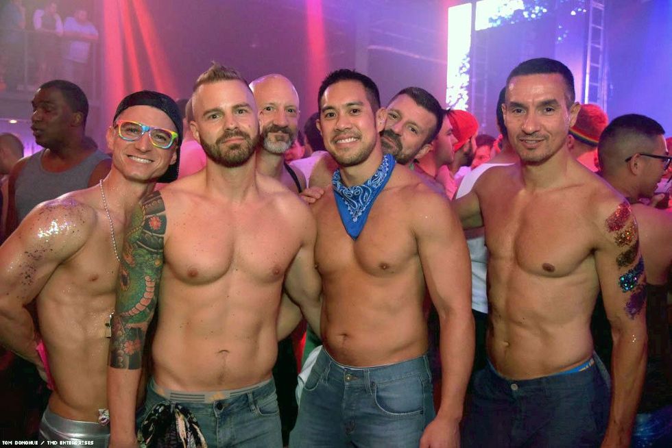 003-dc-pride-glitter-tmd-2018