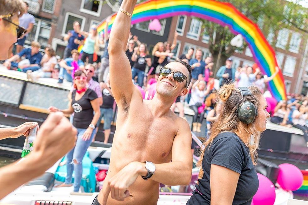 004-w-amsterdam-canal-pride-2017
