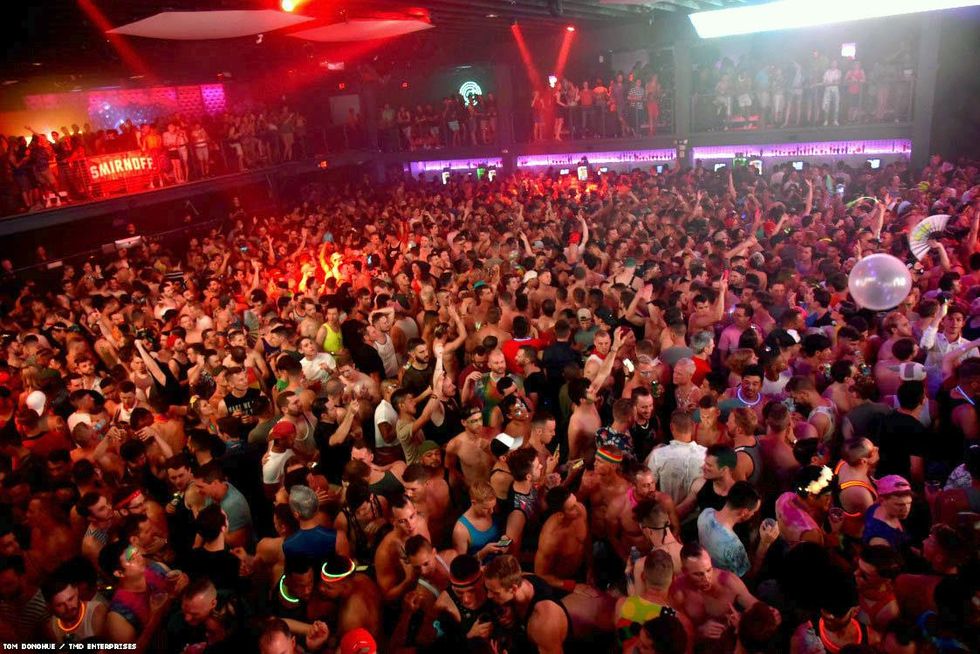 006-dc-pride-glitter-tmd-2018