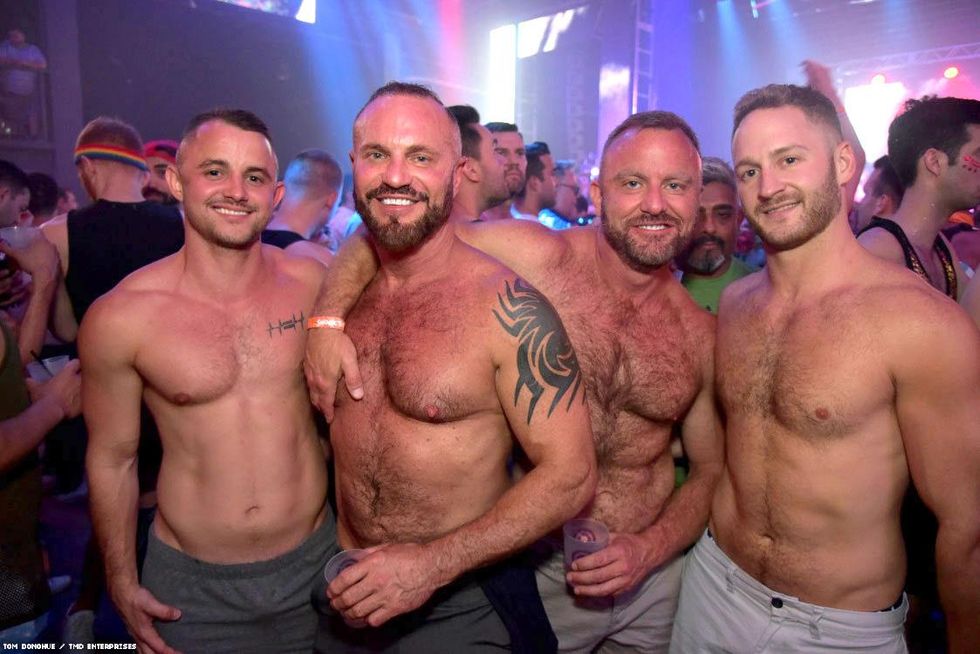 007-dc-pride-glitter-tmd-2018