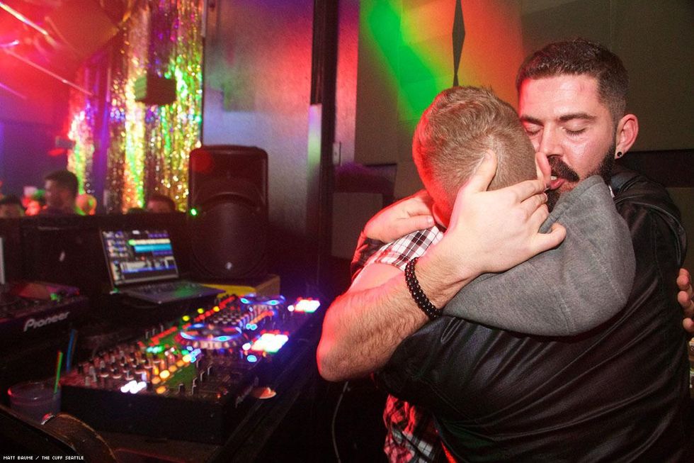 014-nye-cuff-matt-baume-2017