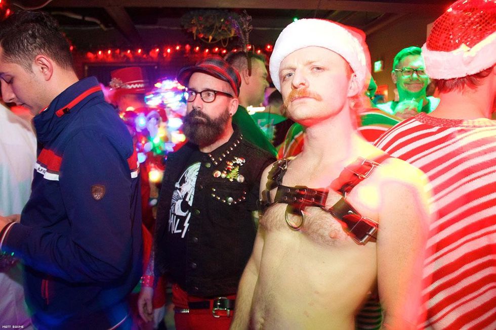 014-santa-bar-crawl-matt-baume-2017