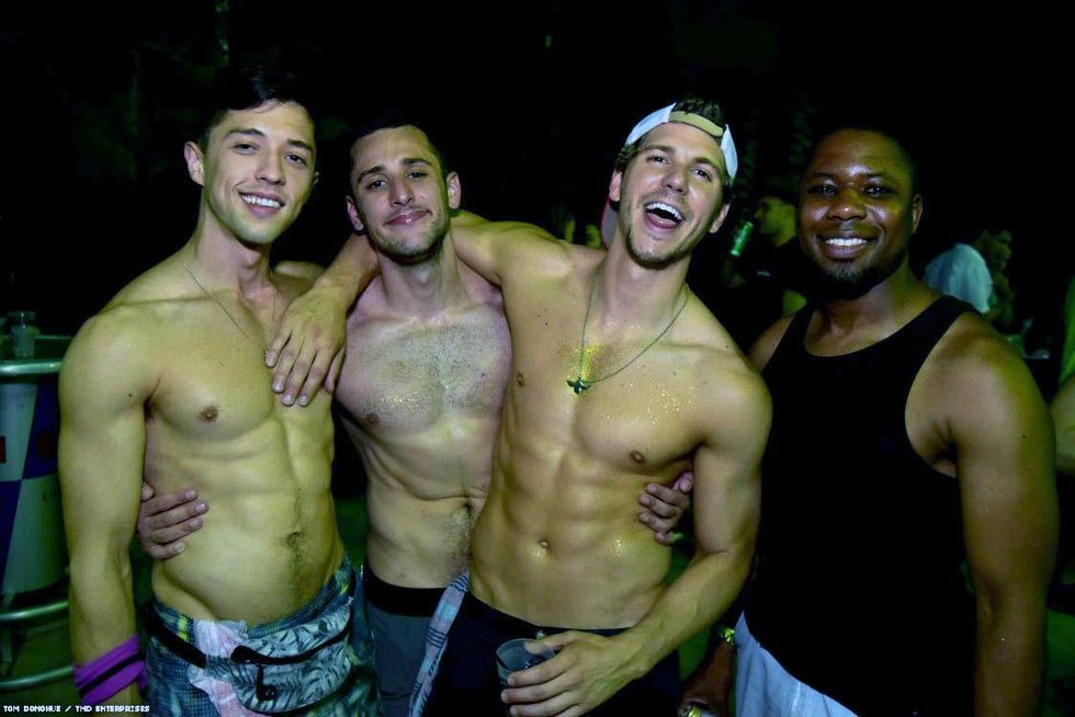 016-dc-pride-glitter-tmd-2018