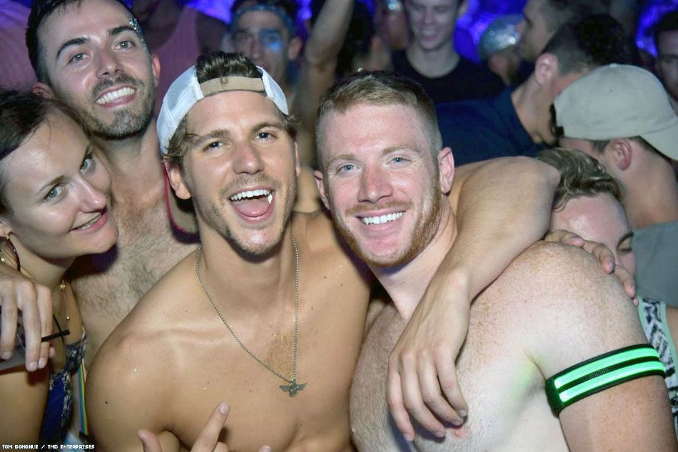 018-dc-pride-glitter-tmd-2018