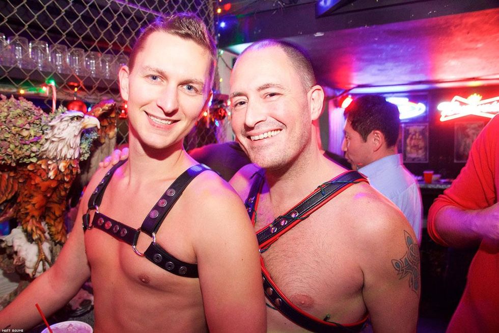 018-santa-bar-crawl-matt-baume-2017