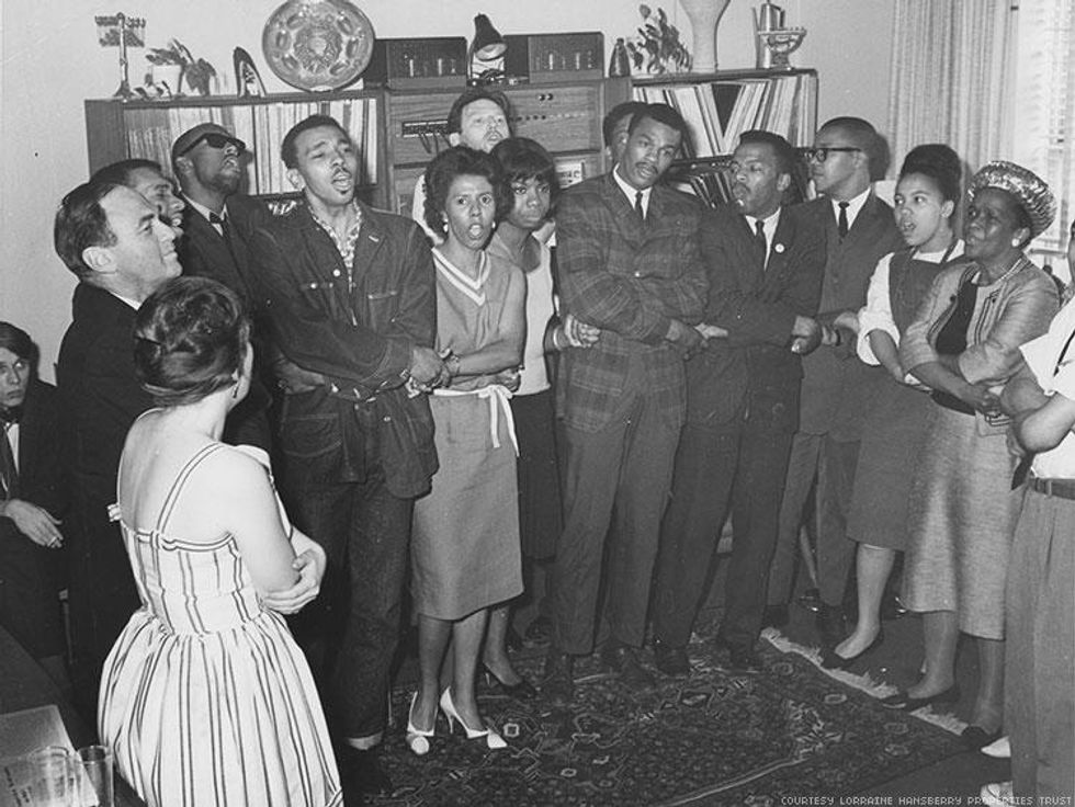 02-body-hansberrysimoneatbikelwsncc_lh3067m_0