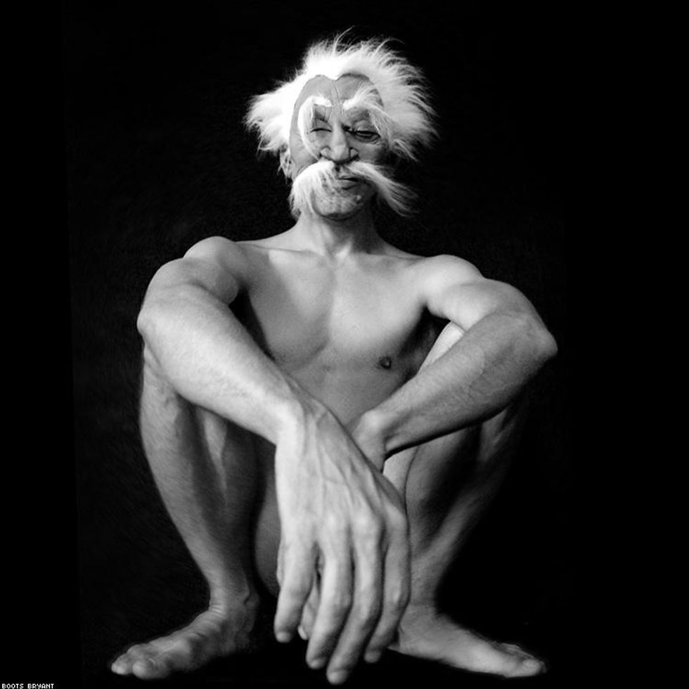 02-masks-boots-bryant-2017