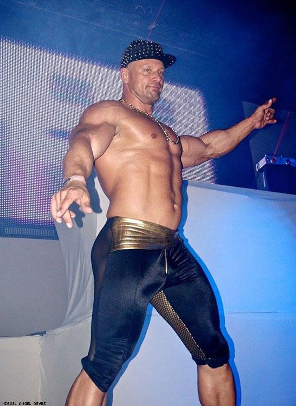 020-go-go-boys-part-3-miguel-reyes_1