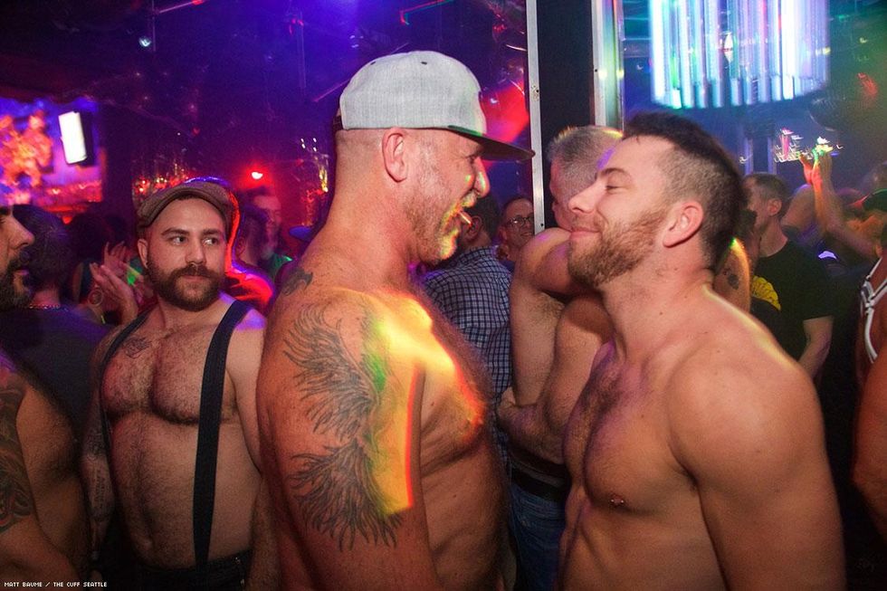 023-nye-cuff-matt-baume-2017