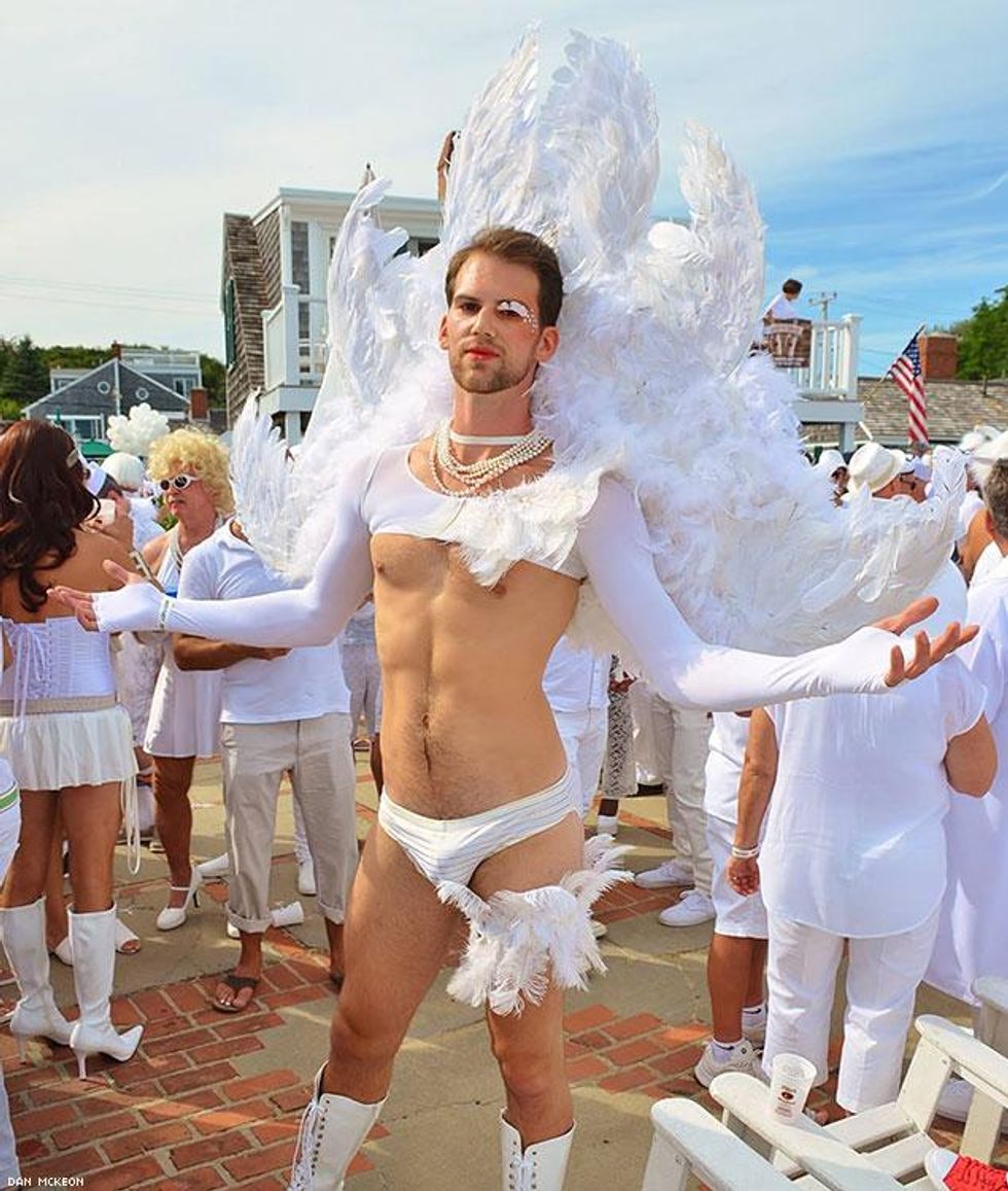 023-ptown-white-party-2017-dan-mckeon