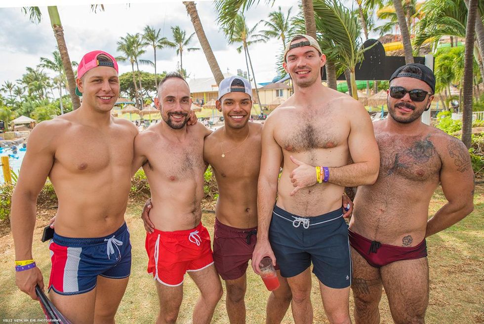 024-splash-honolulu-kelli-july-2018