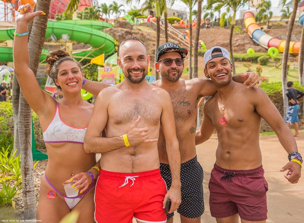 025-splash-honolulu-kelli-july-2018