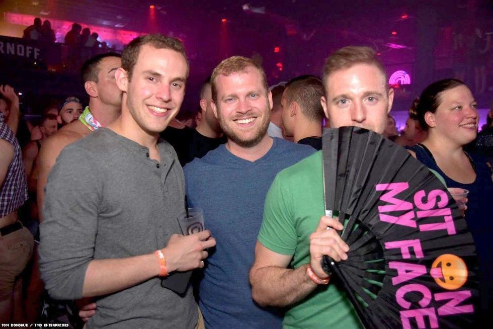 028-dc-pride-glitter-tmd-2018