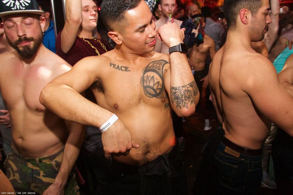 028-nye-cuff-matt-baume-2017