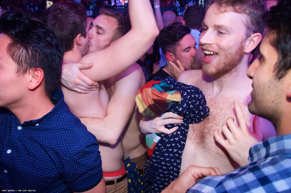 029-nye-cuff-matt-baume-2017