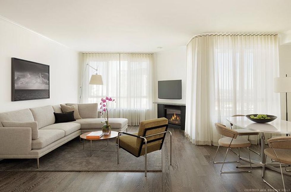 03-aka-beverly-hills-living-room