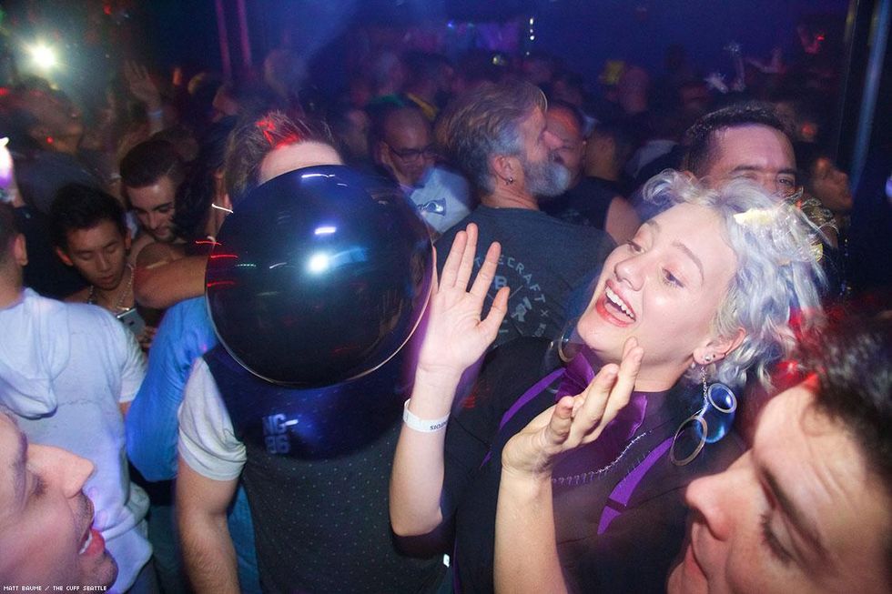 030-nye-cuff-matt-baume-2017