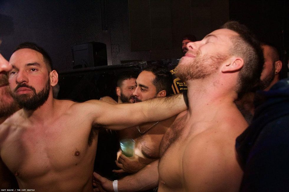 031-nye-cuff-matt-baume-2017