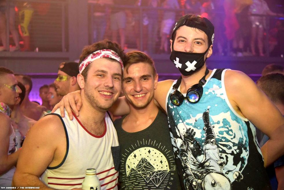 032-dc-pride-glitter-tmd-2018