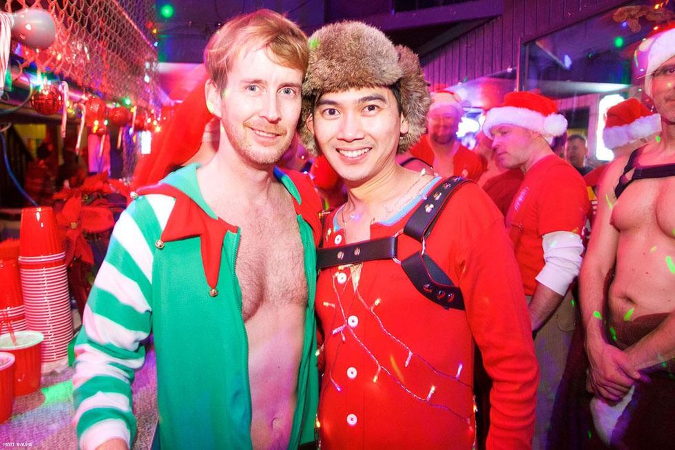 032-santa-bar-crawl-matt-baume-2017