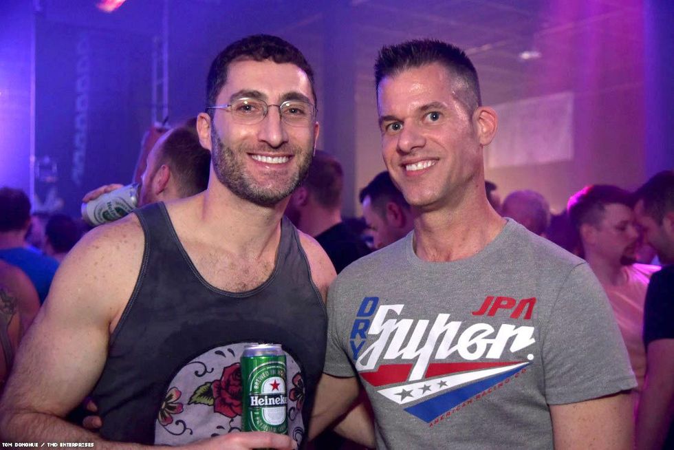 033-dc-pride-glitter-tmd-2018