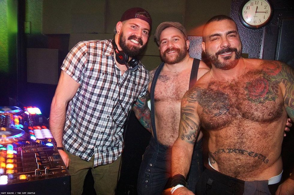 034-nye-cuff-matt-baume-2017