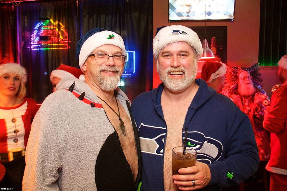 035-santa-bar-crawl-matt-baume-2017