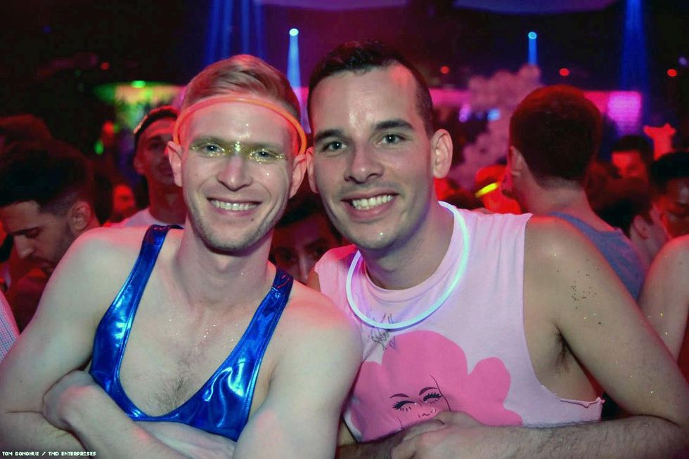 037-dc-pride-glitter-tmd-2018