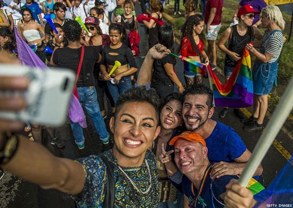 037-gettyimages-478917766