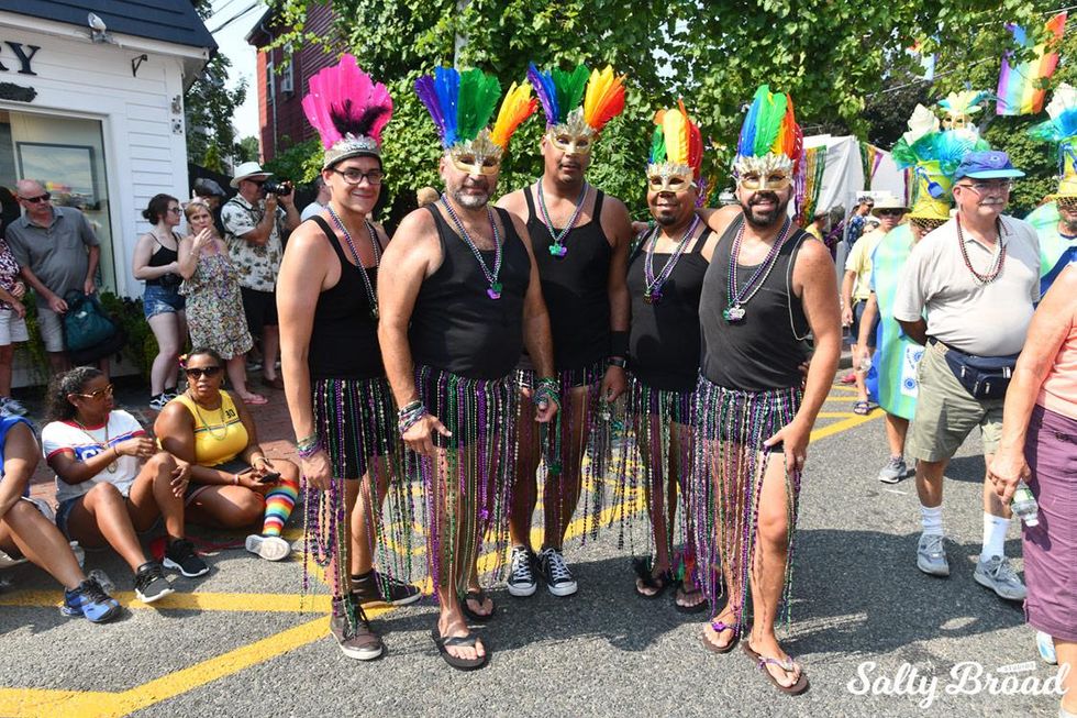 04-carnival_parade_saltybroadstudios-11