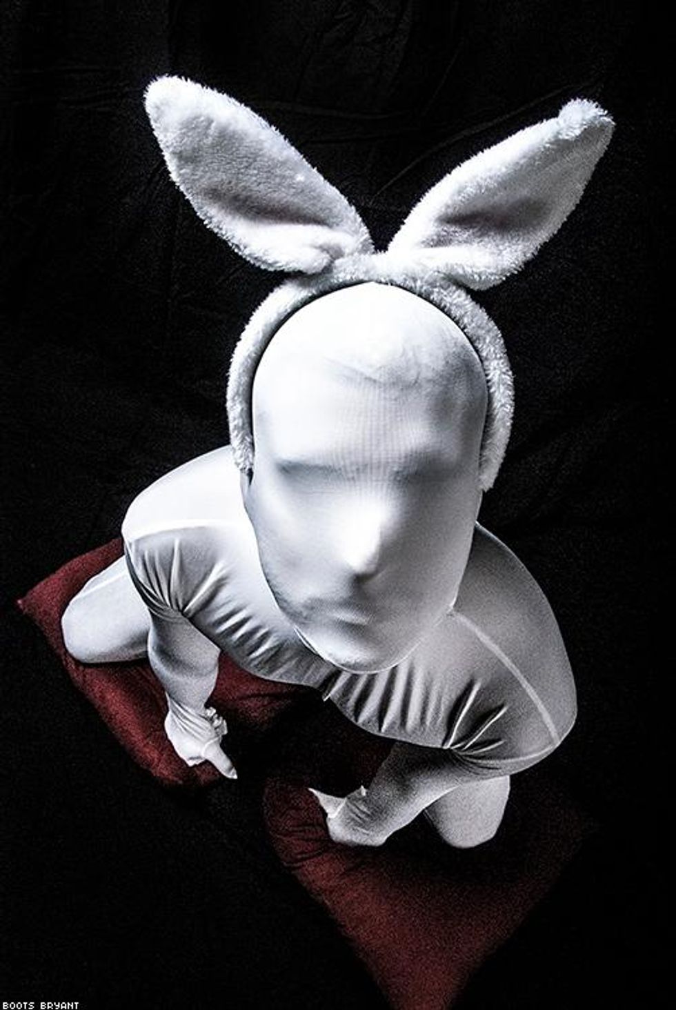 04-masks-boots-bryant-2017