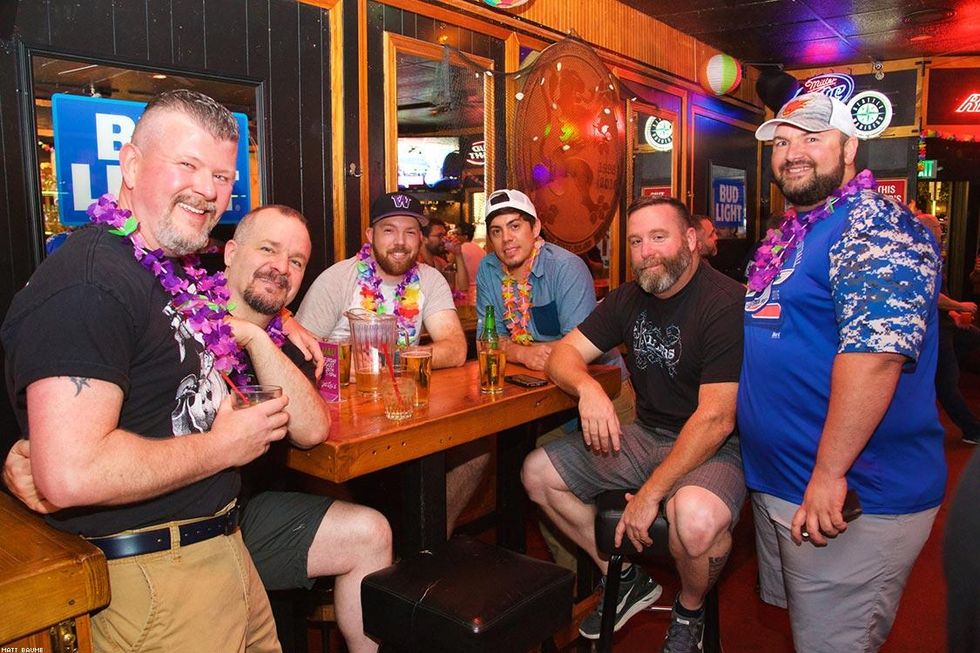 04-softball_fundraiser_luau-_matt_baume-2017_0