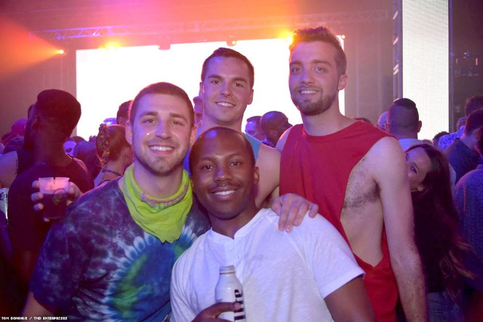 042-dc-pride-glitter-tmd-2018