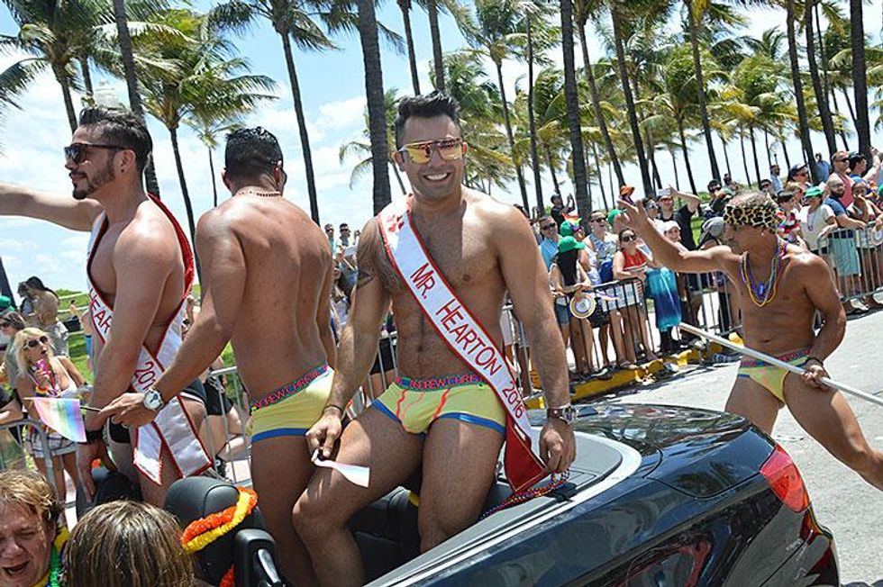 043-parade-and-festival-by-juan-saco-mironoff-miami-gay-blog