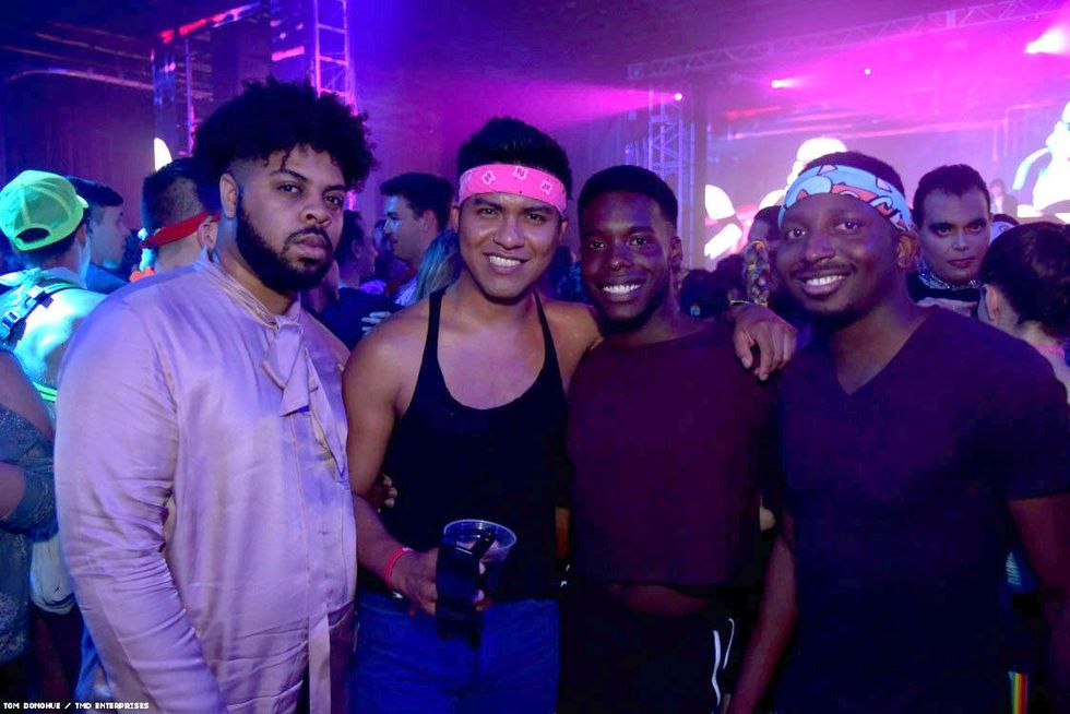 044-dc-pride-glitter-tmd-2018