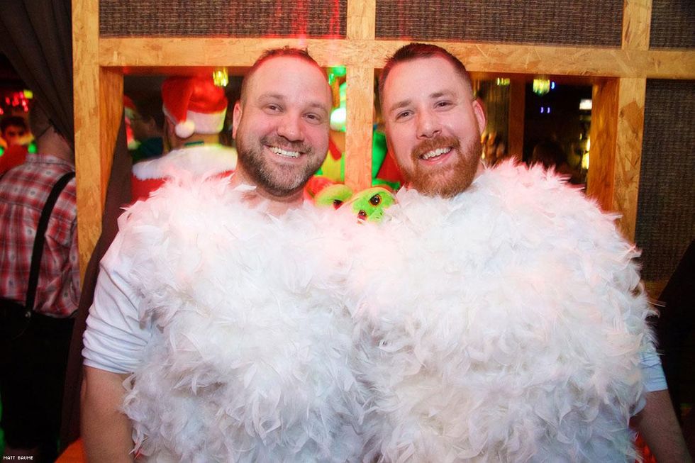 045-santa-bar-crawl-matt-baume-2017