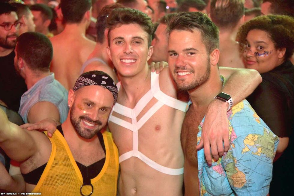 046-dc-pride-glitter-tmd-2018