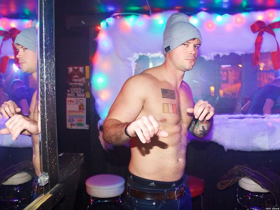 05_singlet-party-matt-baume