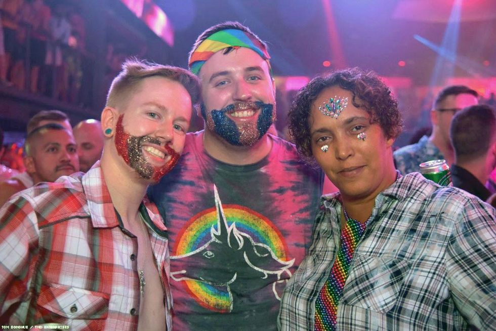 051-dc-pride-glitter-tmd-2018