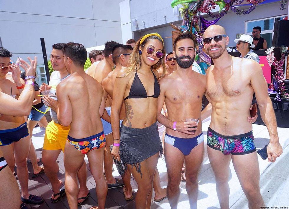 052-flaunt-pride-pool-miguel-angel-reyes-2018