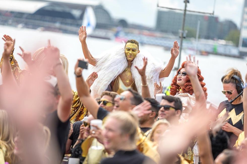 054-w-amsterdam-canal-pride-2017