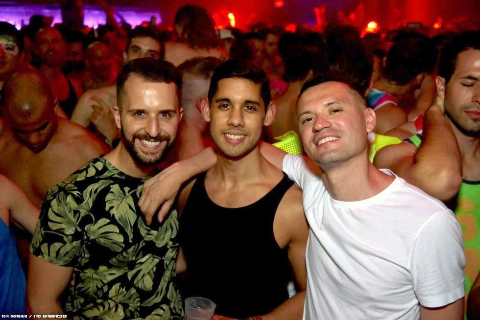 056-dc-pride-glitter-tmd-2018