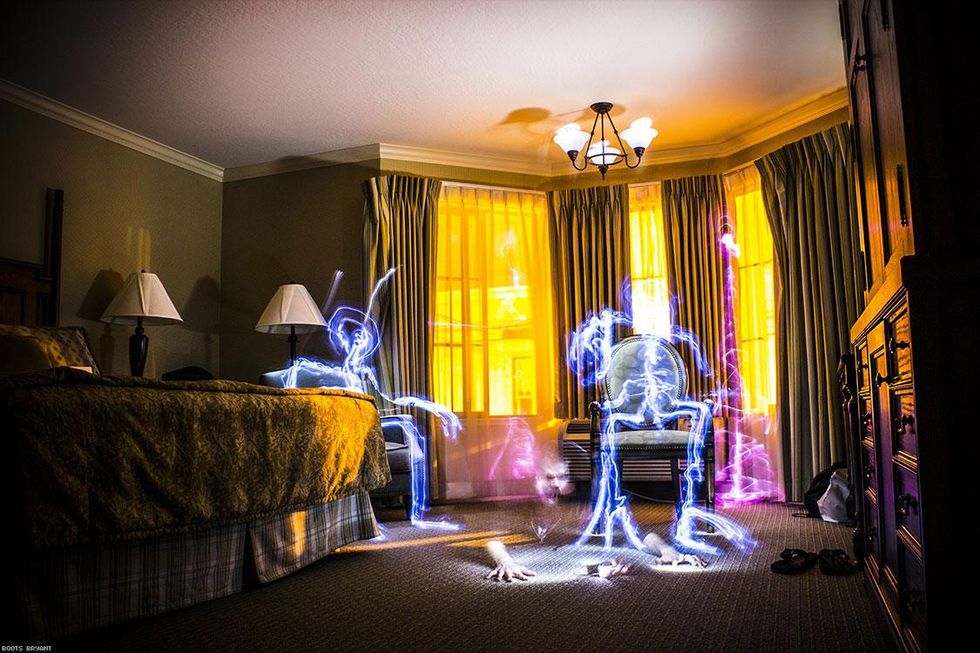 057-boots-bryant-lights-2017-2017