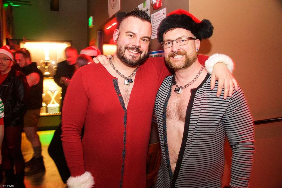 058-santa-bar-crawl-matt-baume-2017