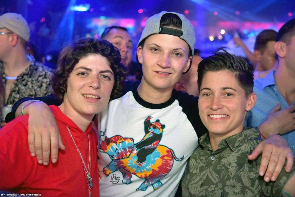 059-dc-pride-glitter-tmd-2018