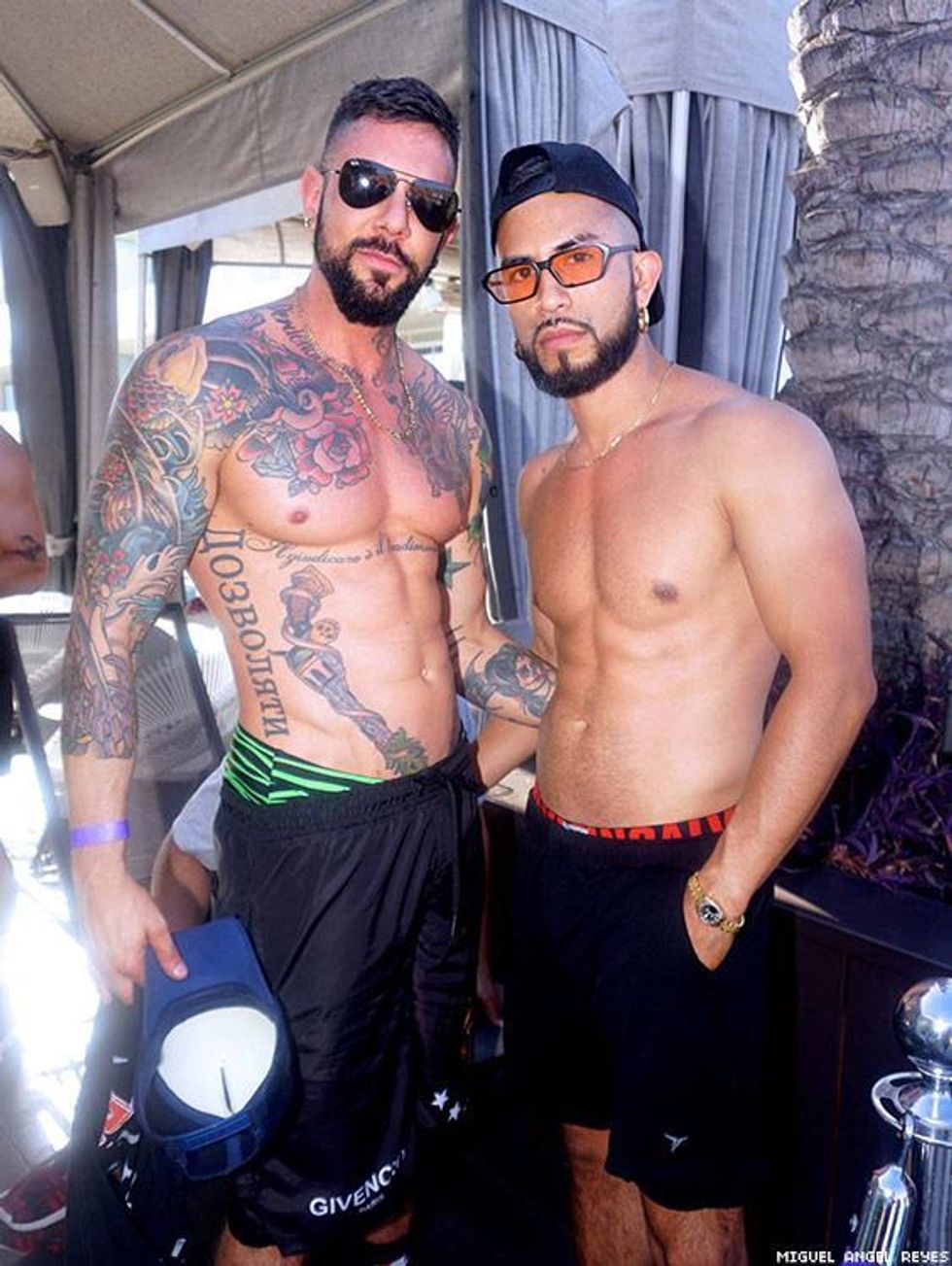 059-flaunt-pride-pool-miguel-angel-reyes-2018