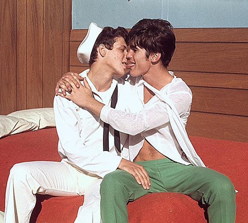 059074temp3_amg_my-brother-the-sister_013